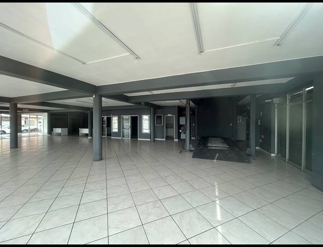 412M² RETAIL FOR SALE IN RICHMOND